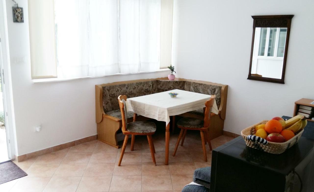 Studio Apartman Kaćunić Split Bagian luar foto