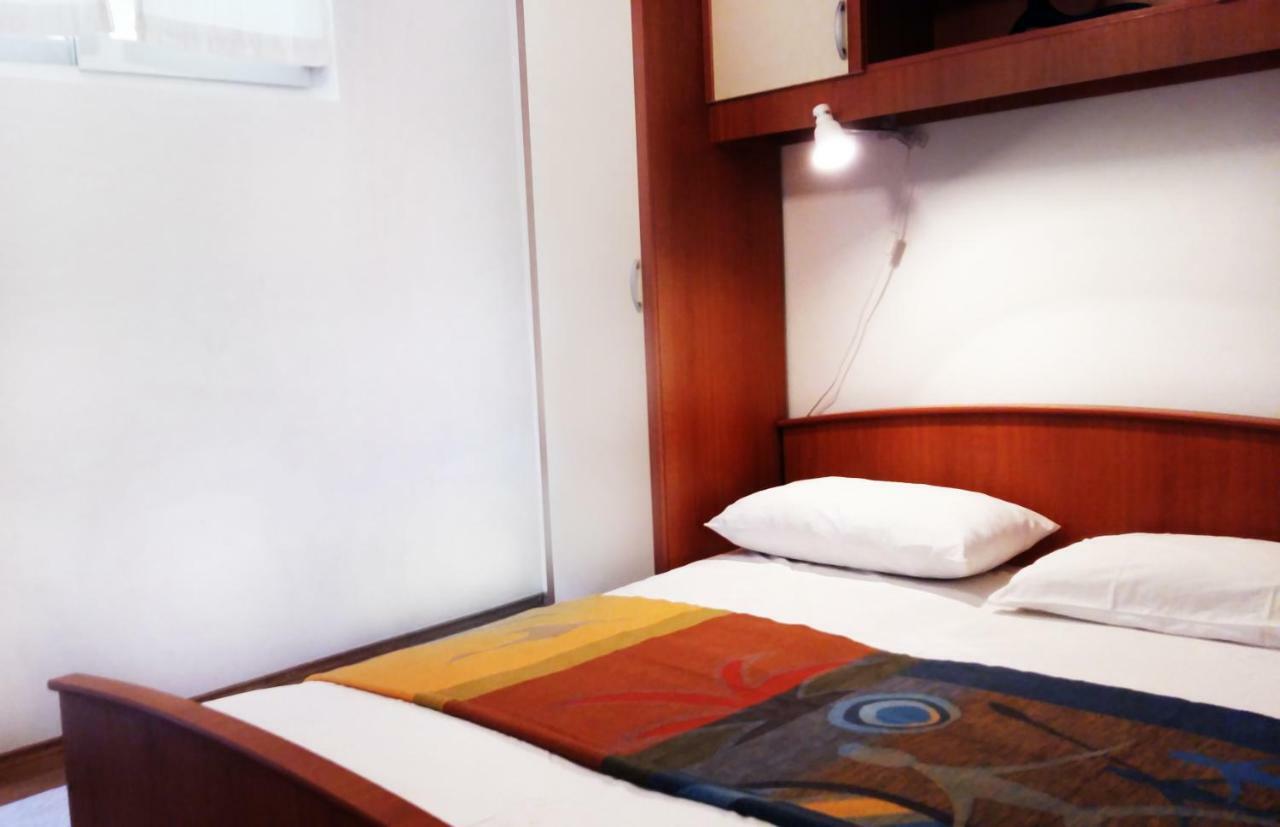 Studio Apartman Kaćunić Split Bagian luar foto
